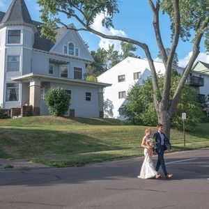 Meet your Posher, Madeline